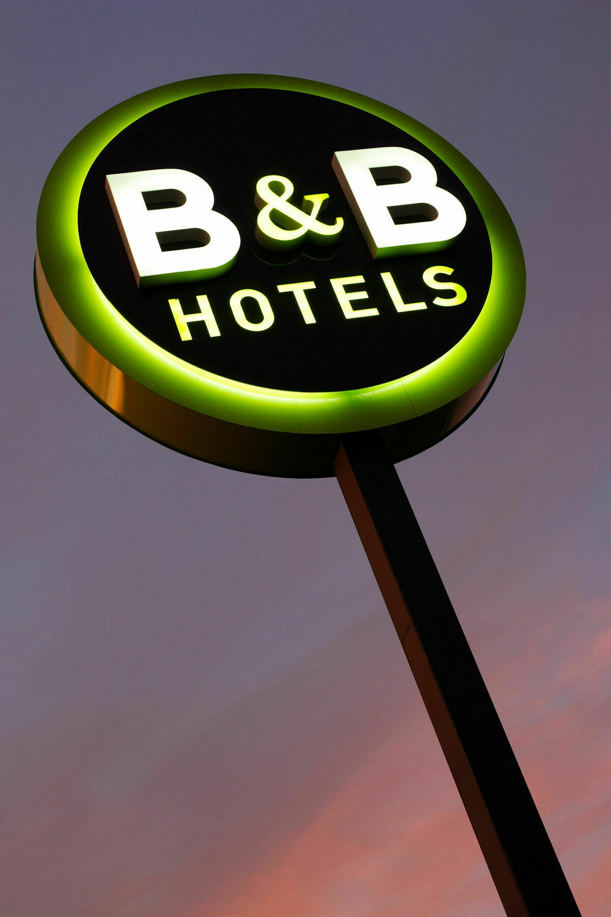 B And B Hotel Limoges Esterno foto